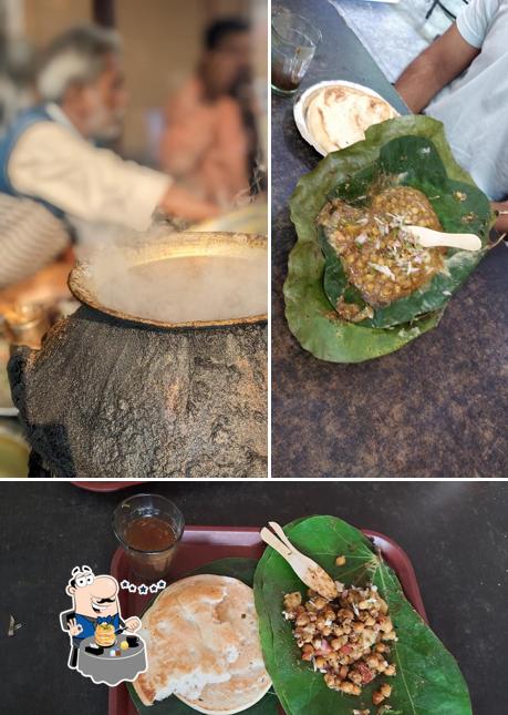 Food at Mangeram chole kulche