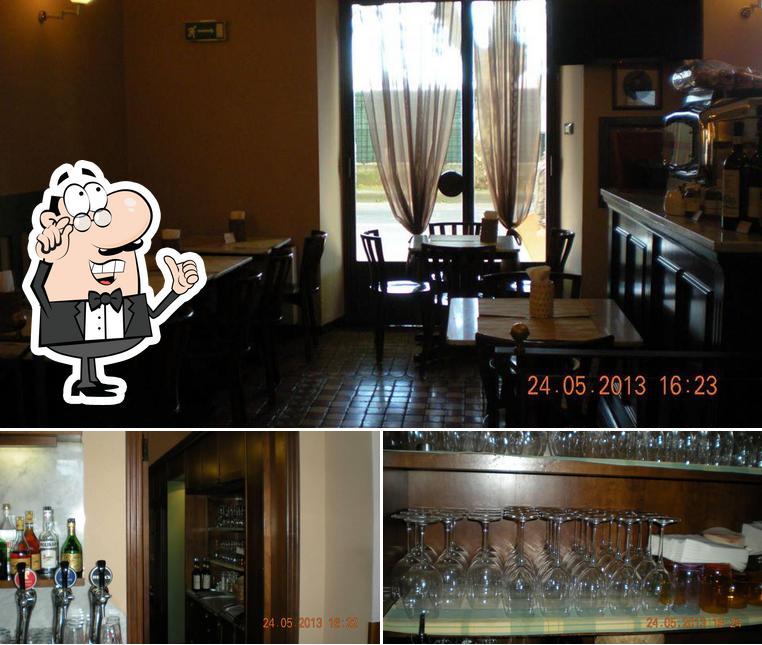 Guarda la immagine che presenta la interni e vino di Ristorante Arcadia