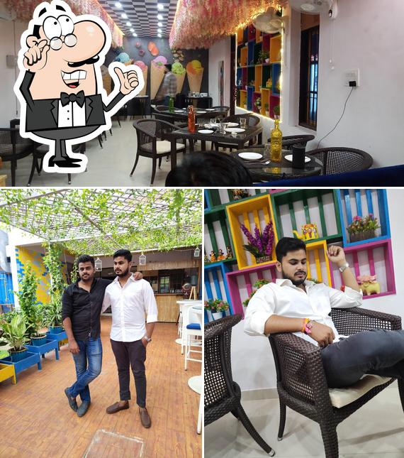 The interior of Dream Art Cafe Banquet & Restaurant - Jankipuram