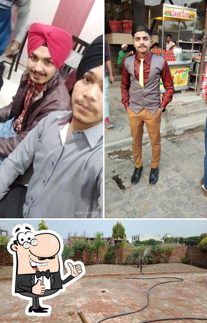 Here's an image of Jasmeen Hotel