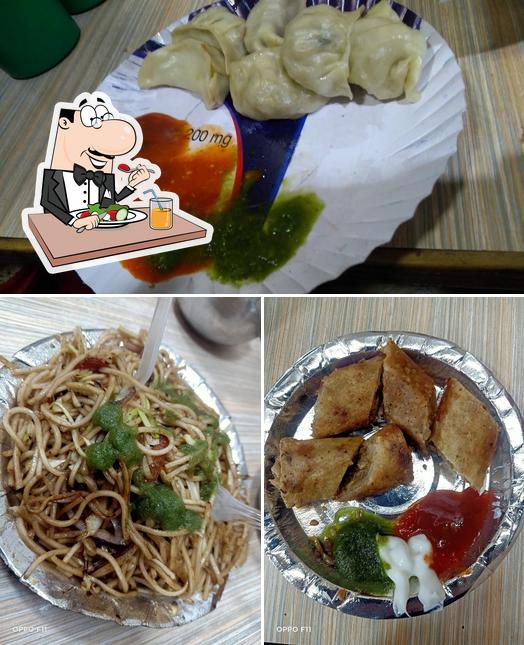 Food at MakkoozZ