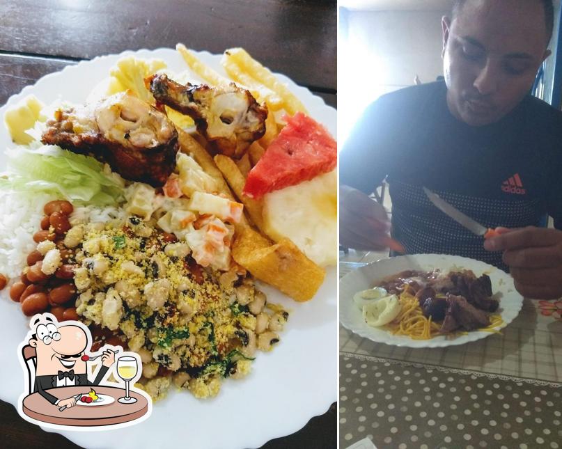 Comida em Restaurante Sabor Da Roça