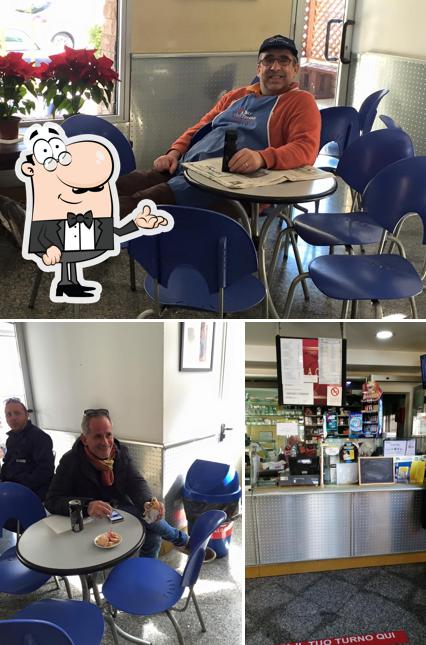 Siediti a un tavolo di Bar Torino Di Caruso Paolo