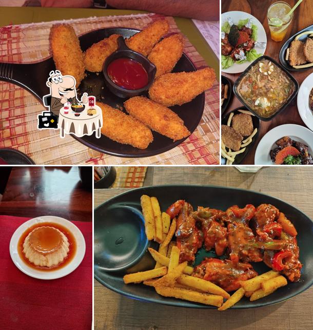 Food at CHHAYATARU CAFE