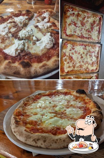 Ordina tra le molte varianti di pizza