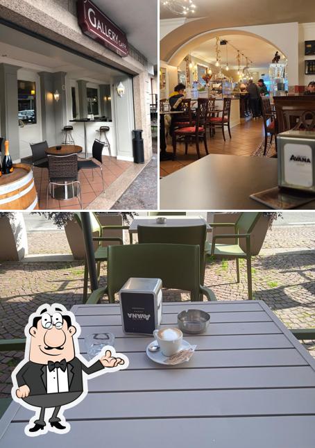Guarda la immagine che raffigura la interni e esterno di Gallery Caffè