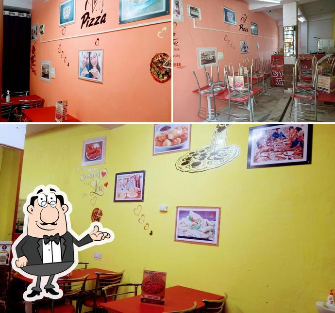 The interior of Italian's Pizzeria Sanjauli