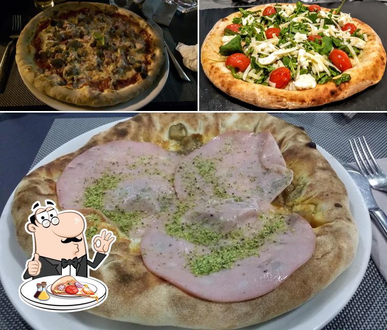 Scegli una pizza a La Chinta