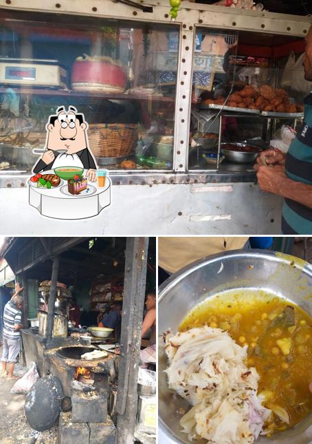 Hot and sour soup at Amrita Jolojoge