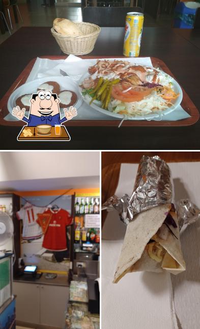 Questa è la foto che presenta la cibo e interni di Garden Blue - Zaza Kebab