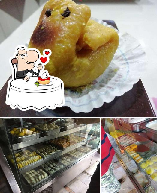 Gaurishankar Chhitrmal Mithaiwala offers a number of sweet dishes