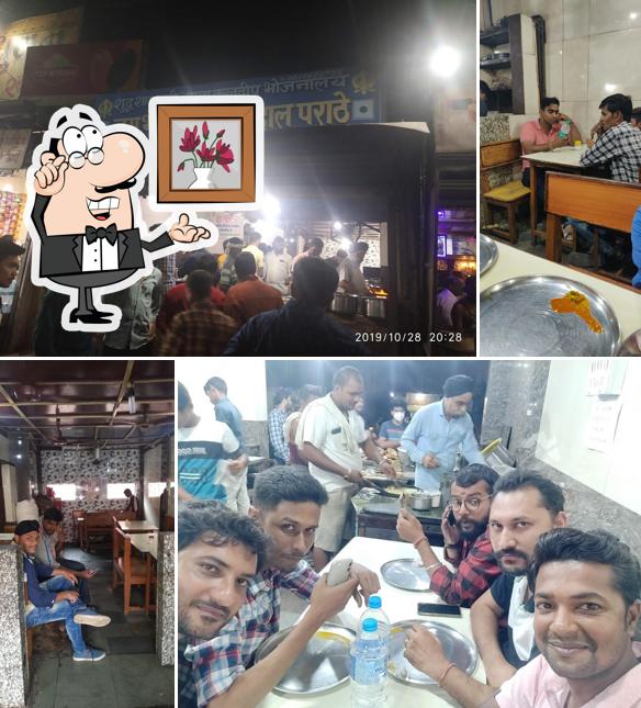 Jass Bhaiya ke Prasidh Daal Paranthe