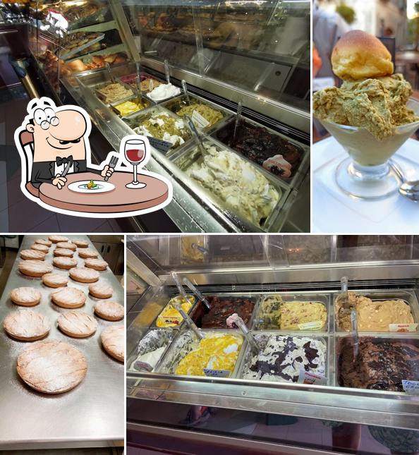 Cibo al Pasticceria Bar del Tocco