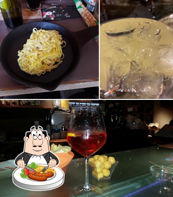 La immagine di cibo e bevanda da Macondo Ristococktailbar