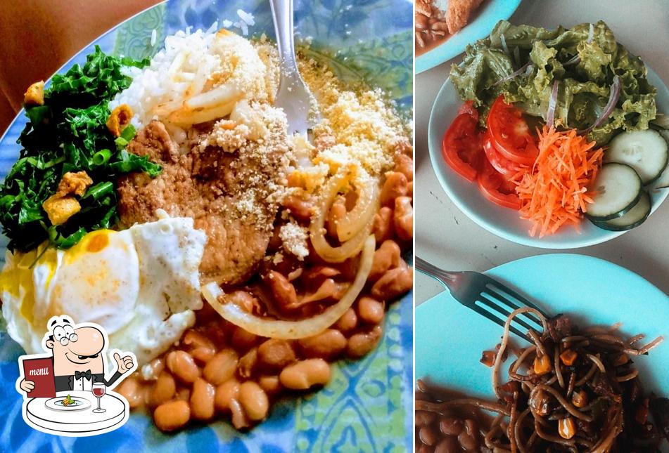 Comida em Cláudia Marmitex & Cia