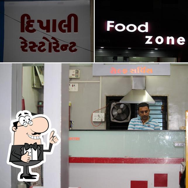 FOOD ZONE photo