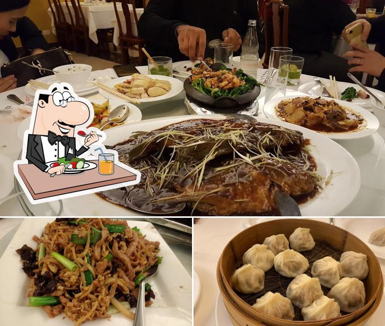 Comida em China Lake Restaurante
