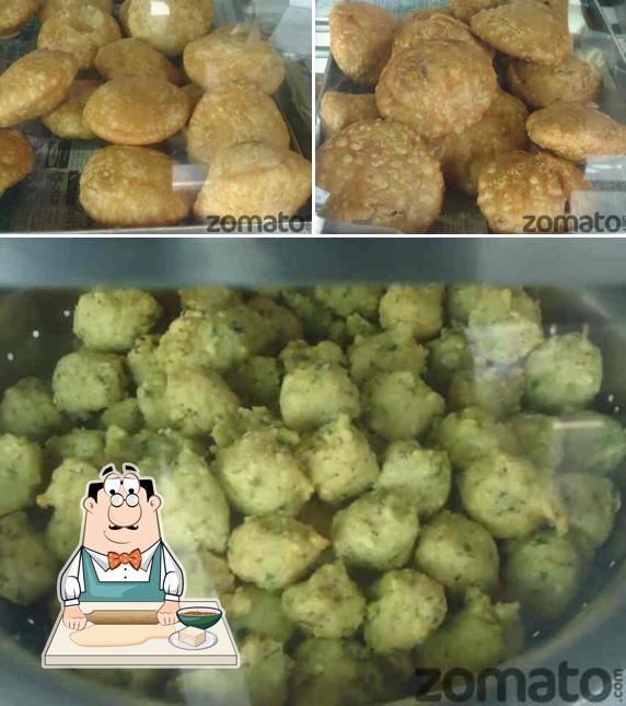 Samosa at Gita Samosa Center