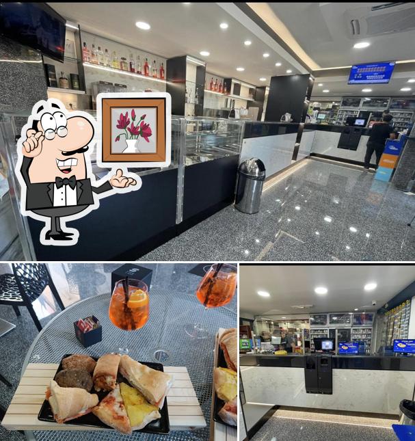 Gli interni di Tocqueville cafè