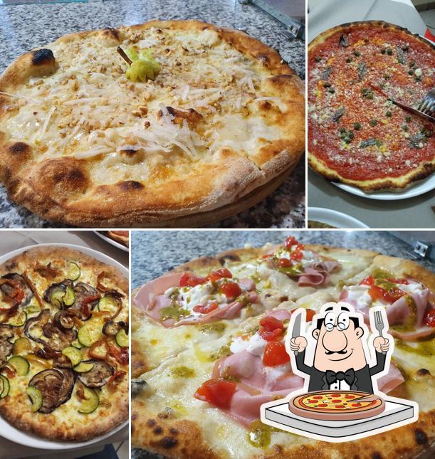 Prenditi una pizza a Valentina Caffè