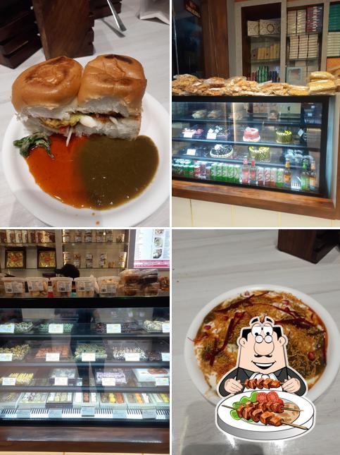 Food at Halwaiz