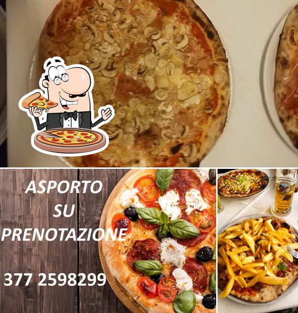 Scegli una pizza a Pizzeria Centrale