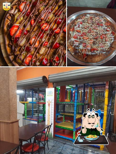 Confira a foto mostrando comida e interior no Pizzaria Top Pizza Maracanã Colombo - Delivery