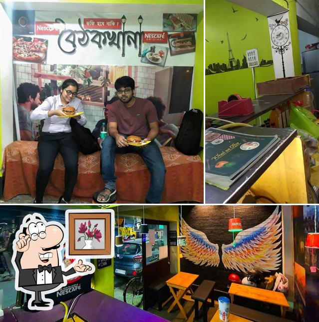 The interior of Cafe Boithakkhana