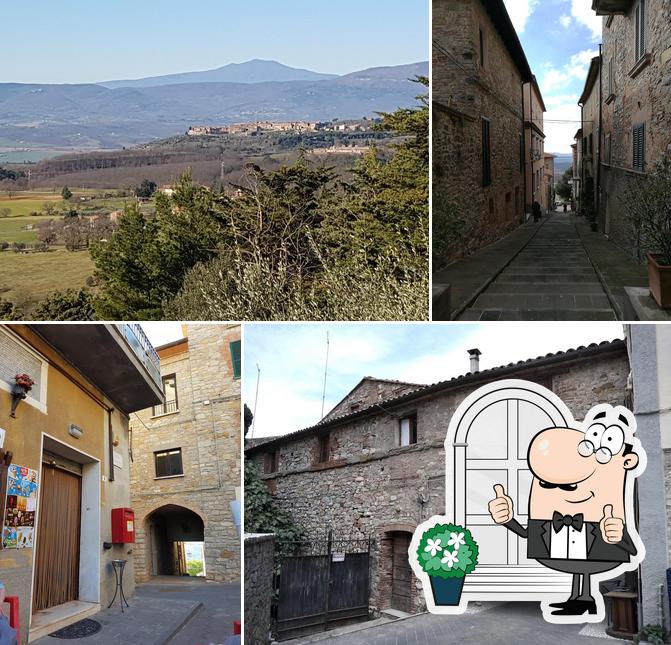 Gli esterni di Bar "Dell'Eva", Sali E Tabacchi