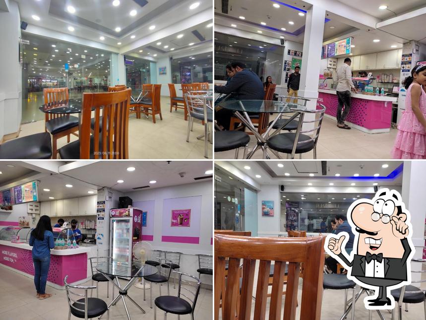 Check out how Baskin Robbins looks inside