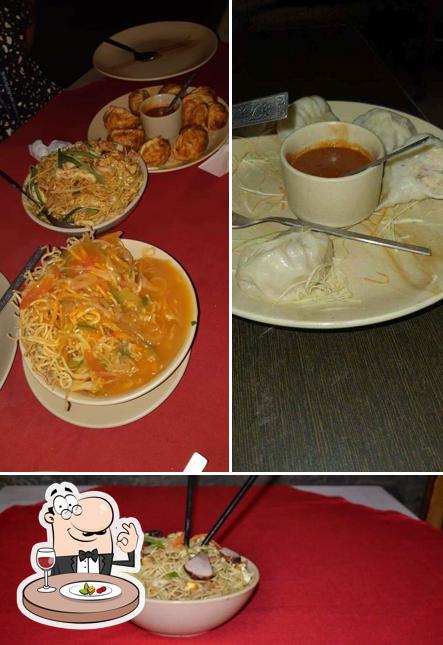 Food at China Bowl