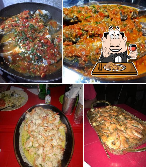 Try out pizza at Cafe Capricorn & Beach House