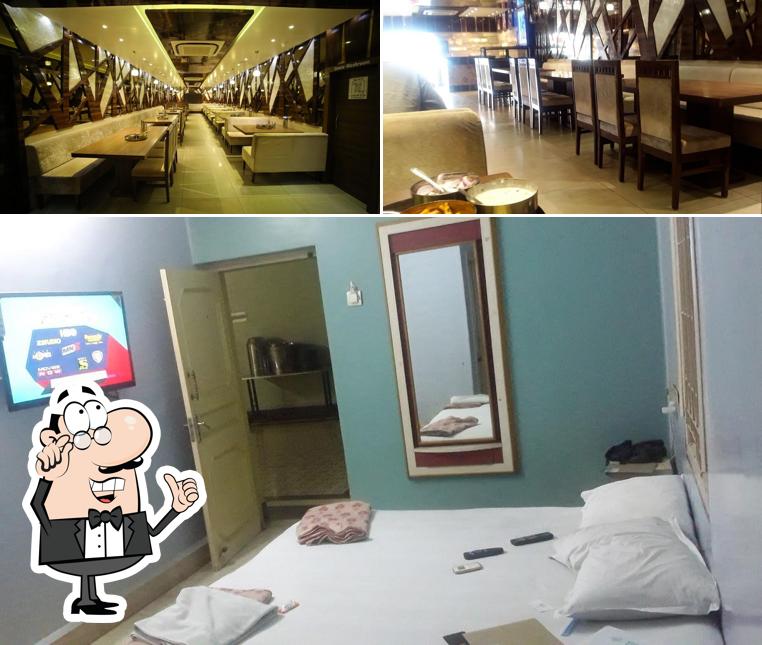 The interior of Thakar Lodge / The Grand Thakar