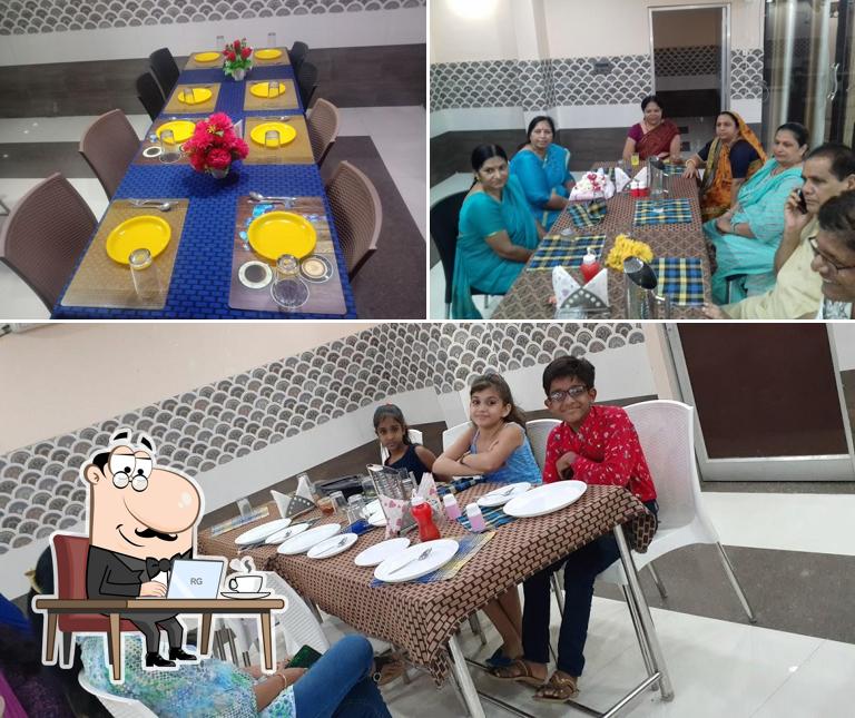 Check out how Monalisa Veg Restaurant (Pakwan Dhaba) looks inside