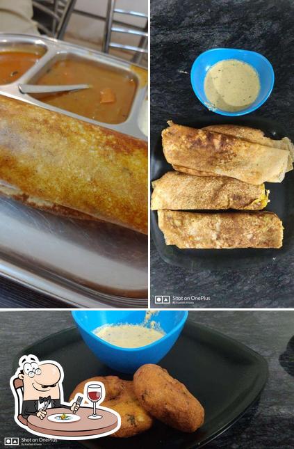 Food at Dosa's & More