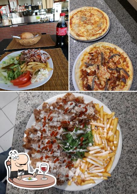 Tra le varie cose da Jinan - Kebab e Pizzeria si possono trovare la cibo e bevanda