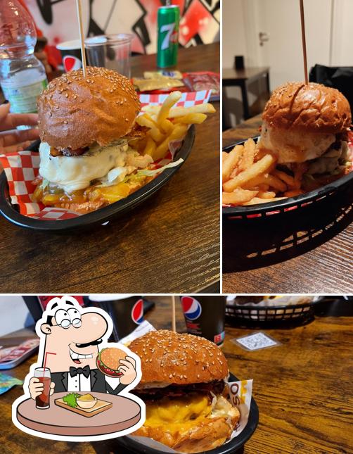 Prenditi un hamburger a Wandarei Monfalcone