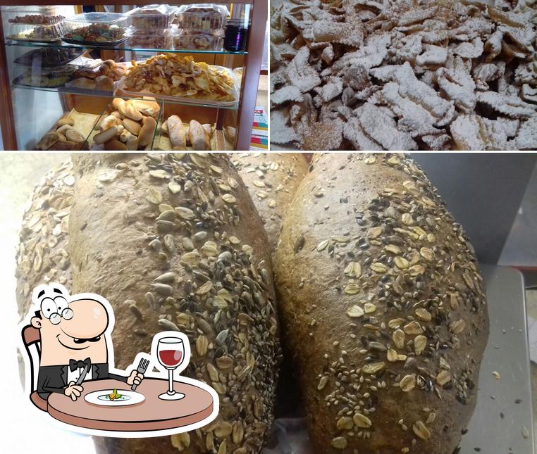 La Foggia Panificio si caratterizza per la cibo e esterno