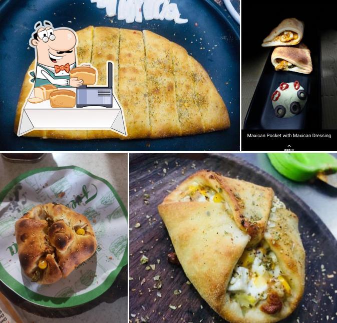 Garlic bread at Fresh pizza