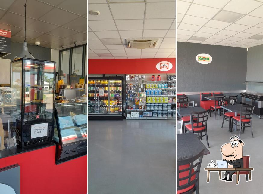 Ted's Café