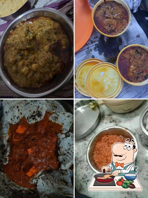 Chicken curry at Mahaveer Bhojnalay