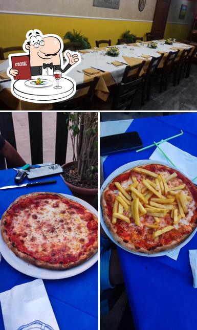Pizzeria Infinity con forno a legna e servizio a domicilio a Floridia si caratterizza per la cibo e interni