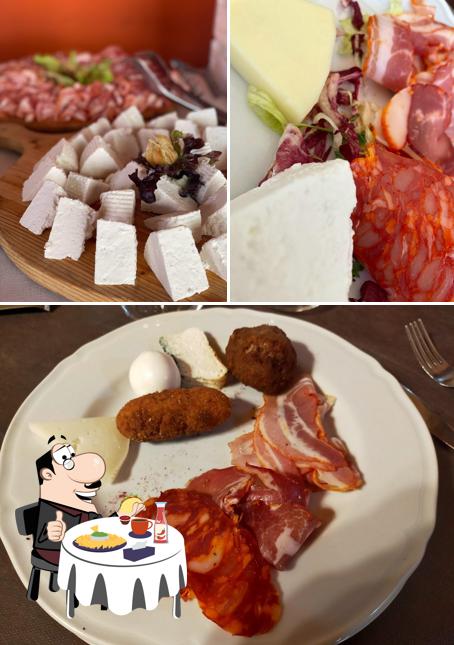 Piatto di formaggi al Agriturismo Masseria I Risi