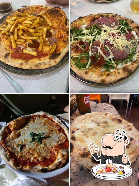 A Pizzeria Il Pozzo Di Giovanni Bonaccorsi, puoi prenderti una bella pizza