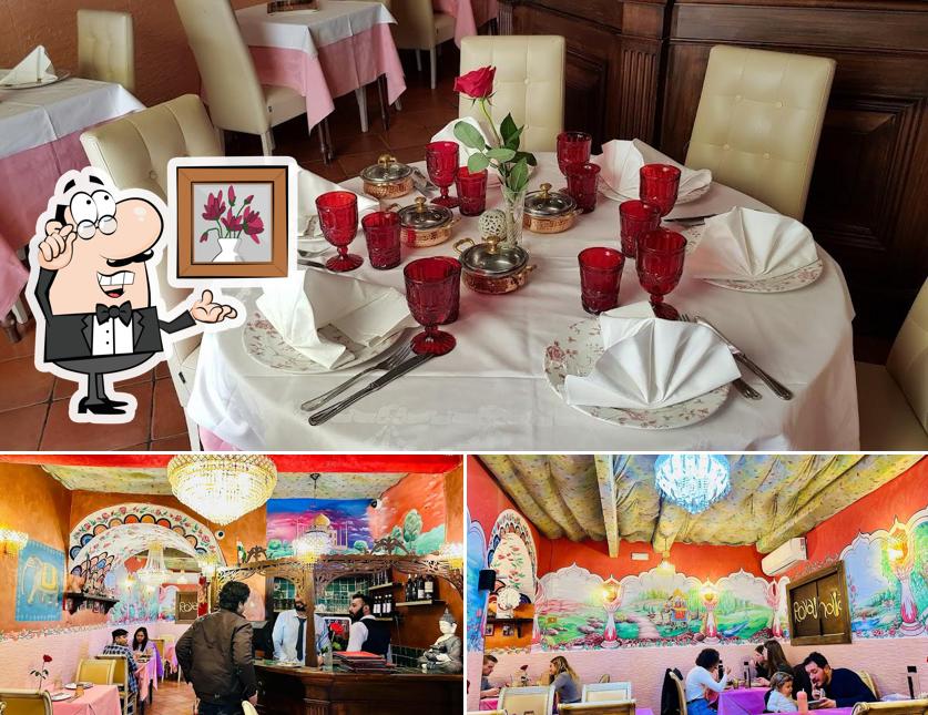 Siediti a un tavolo di Ristorante Royal India