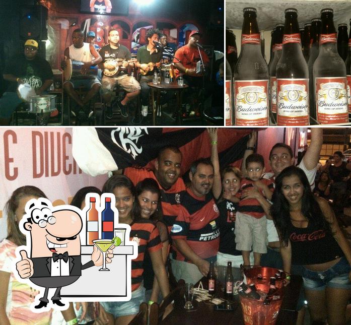 A balcão de bar e cerveja do restaurante