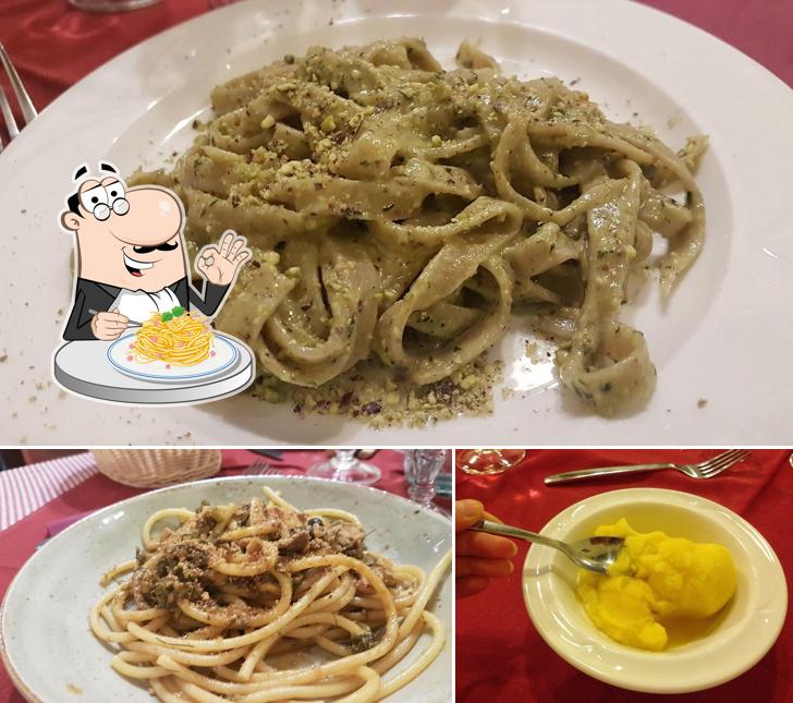 Spaghetti alla carbonara al Trattoria Ai Cascinari