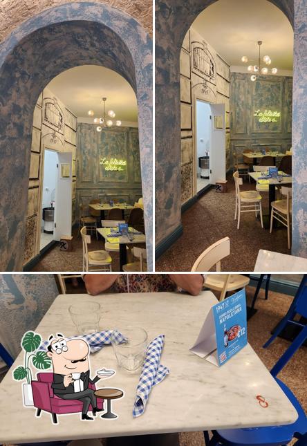 Siediti a un tavolo di 1947 Pizza Fritta Napoli