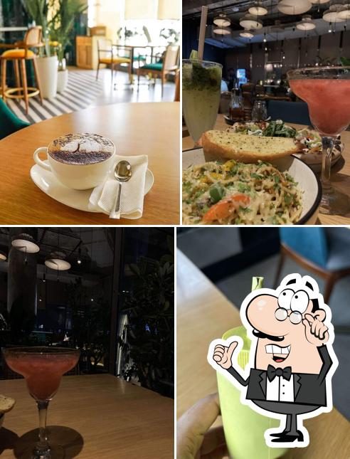 Check out how C'est La Vie looks inside