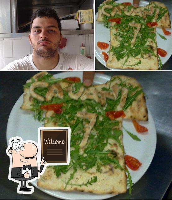 Vedi questa immagine di La Sorrisi